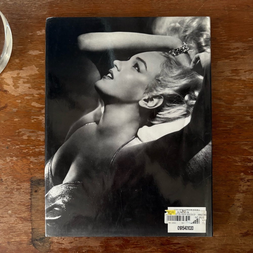 🏡Marilyn Monroe Black & Pink Hardcover Coffee Table Book - Picture 5 of 7
